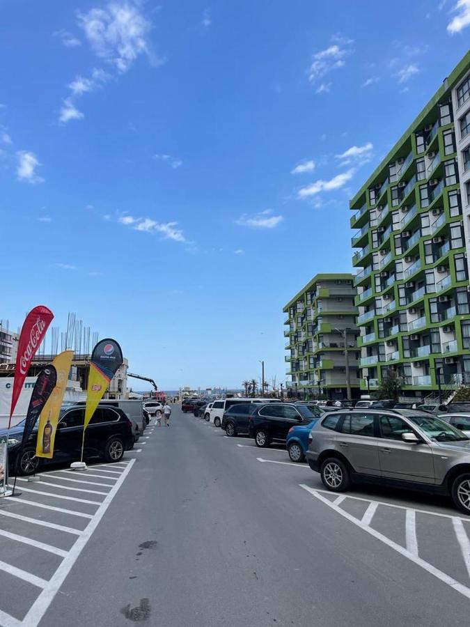 Ini Apartment Alezzi Năvodari Exterior foto